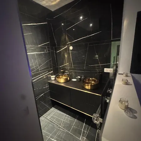 Luxueuse *